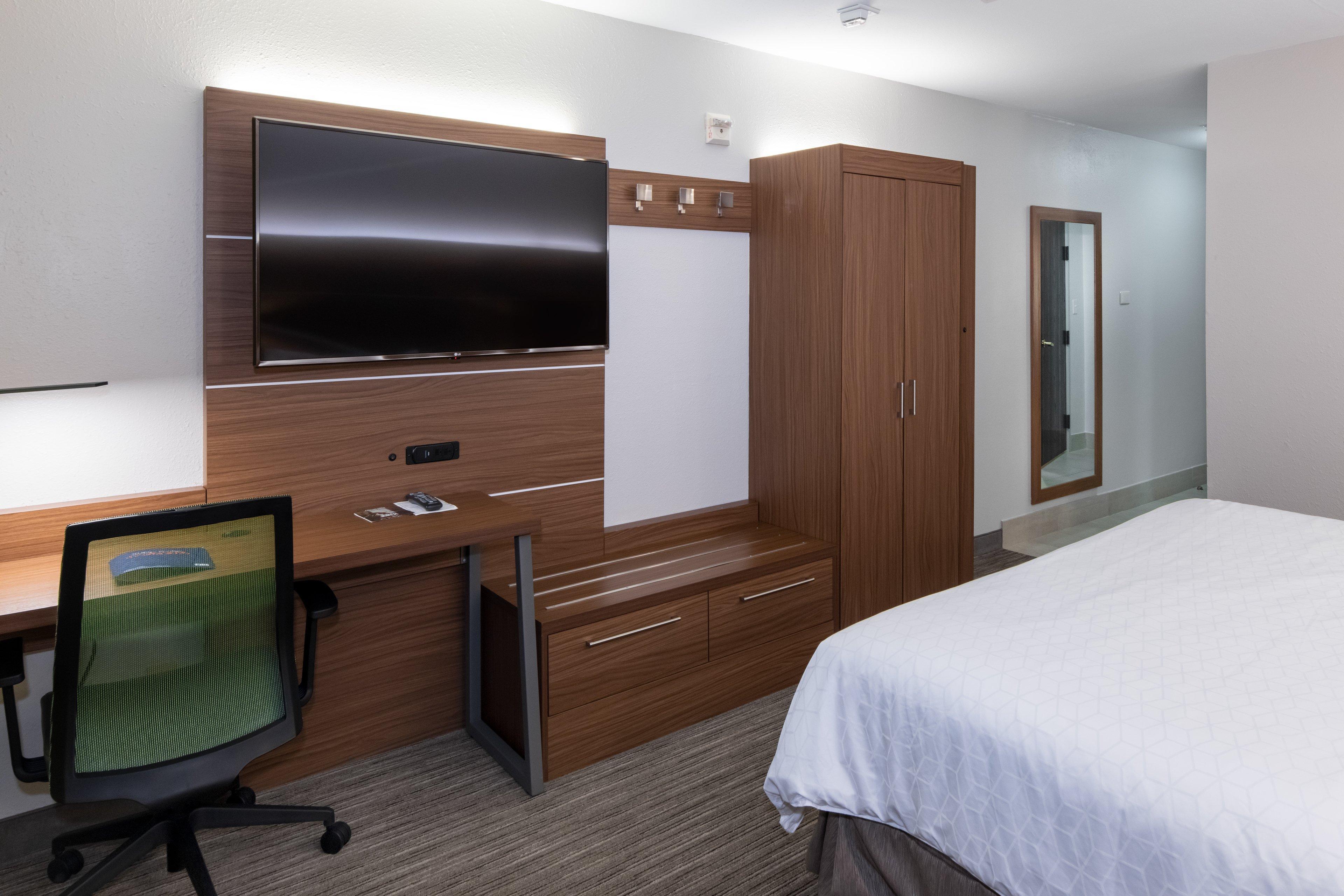 Holiday Express Interstate 20 Parks Mall By Ihg Hotel